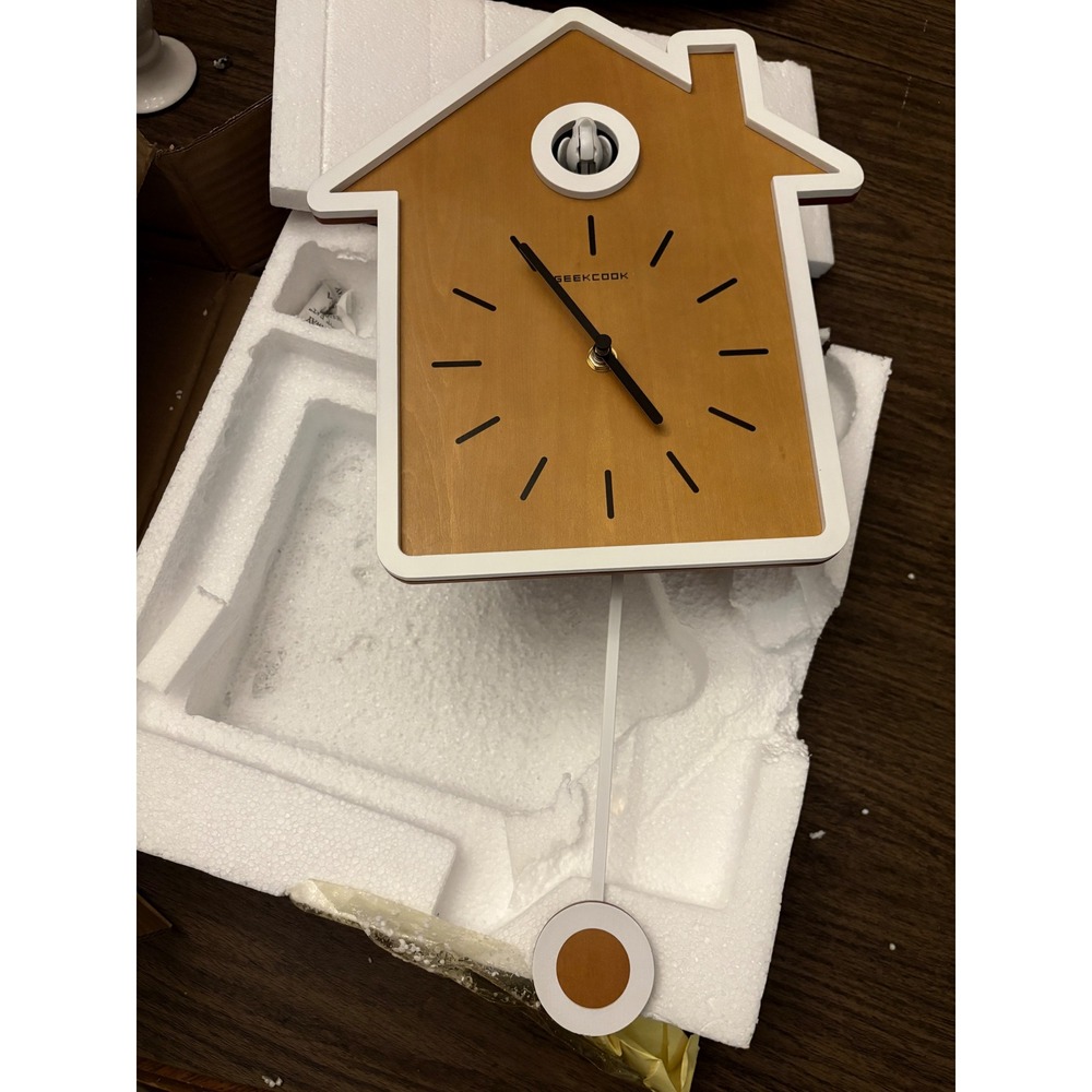 New SHISEDECO Modern Clock Wall Clock With Pendulum and Bird Natural Cuckoo Call - Picture 3 of 8